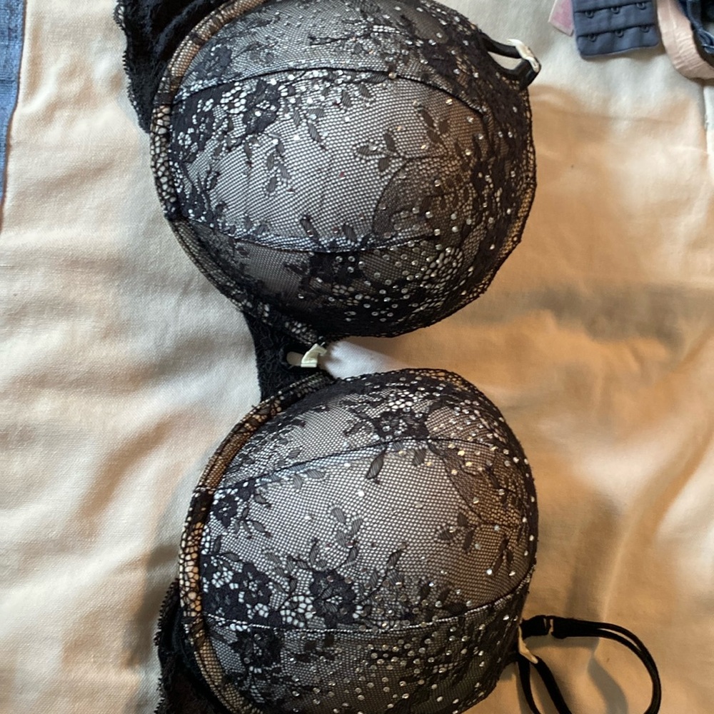 Victoria secret bombshell
